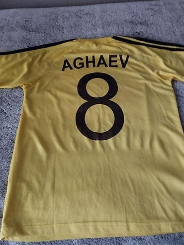 futbol kofta: Спортивные футболки и шорты
размер S( цена за одну) — 4