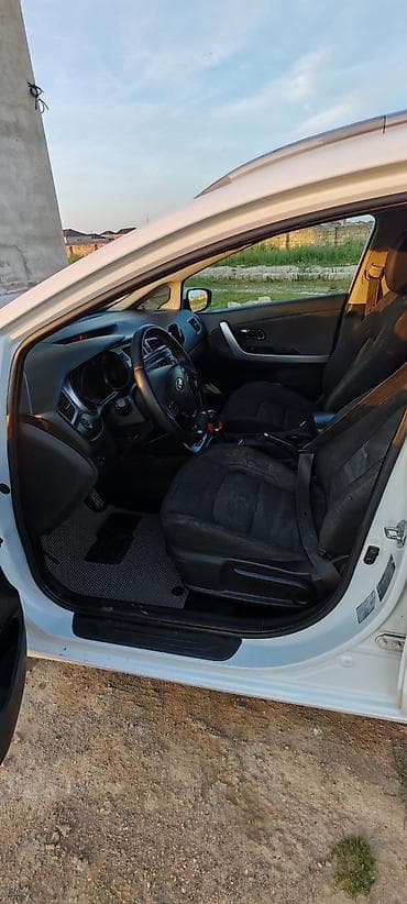 daewoo 2005 model: Kia Ceed: 1.4 l | 2013 il Universal — 3