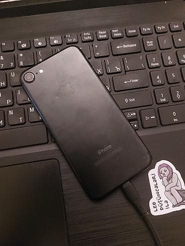 ipone mini: IPhone 7, 32 GB, Qara, Qırıq — 2