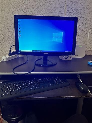 intel pentium: Masaüstü kompüter seti Tərkib: - Sistem bloku (QORI korpus) - Philips — 1