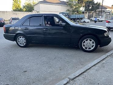 disk teker prius: Mercedes-Benz C-Class: 1.8 l | 1994 il Sedan — 3