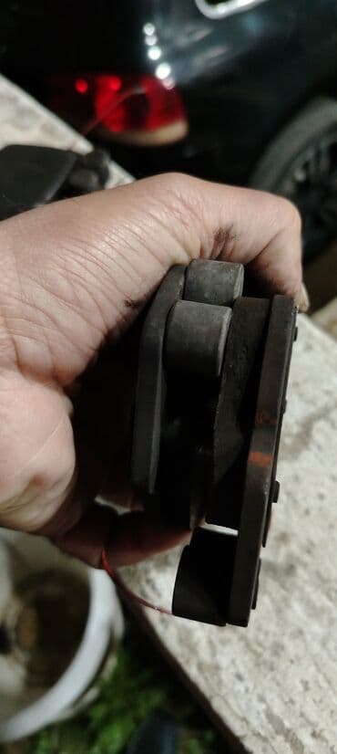 ij diskləri: Volkswagen Touareg 3.2 matorun qabaq naklatkaları və 2 eded qabaq — 2