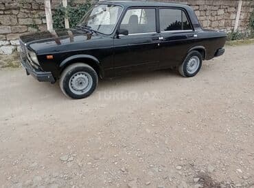 ucuz pirus: Lada Riva/2107 sedan Əsas xüsusiyyətlər: - Kuzov: klassik 4 qapılı — 6