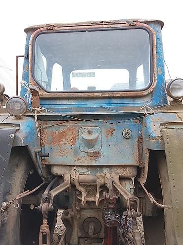 turistik qosqu: YMZ - Marka/model: YMZ - Yanacaq: Dize - Təkər formula: 4x2, ön dar — 4