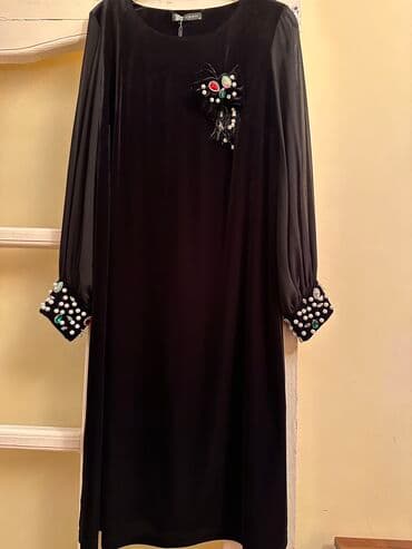 Şəxsi əşyalar: Heç geyinilmeyib tezedir. Rengi qaradır. Materialı nazik vilurdur. Çox — 3