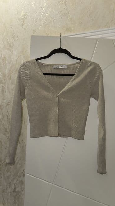 Bershka crop jaket yeni kimidir M razmer