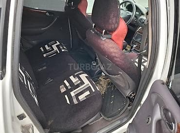 audi 6: Mercedes-Benz A 160: 1.6 l | 2001 il Hetçbek — 7