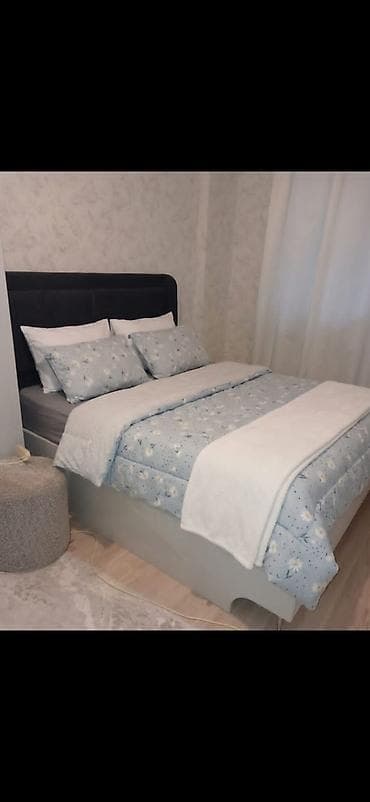 kravat basliqlari: Endirim. Taxt yeni alinib. Matrasla birlikde 300azn. Matras — 1
