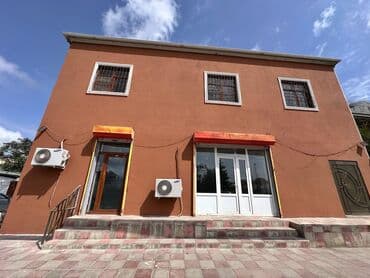 Esas yolun kenardır. Qarşısı geniş maşın saxlamağa yer var.Mağaza lalafo.az -da Esas yolun kenardır. Qarşısı geniş maşın saxlamağa yer var.Mağaza