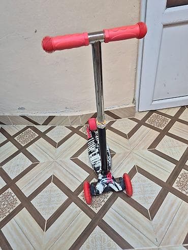 ateve motor: Uşaq skuterı - Üç təkərli dizayn: 2 ön, 1 arxa təkər – stabil və — 1