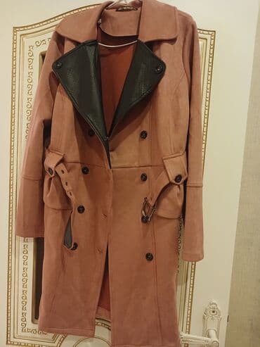 Qadın trençkot - Rəng: toz çəhrayı (terrakota tonunda), kontrastlı lalafo.az -da Qadın trençkot - Rəng: toz çəhrayı (terrakota tonunda), kontrastlı