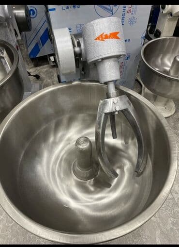 xamir yoyadigan aparat: Xəmiryoğuran aparat 40 kq xəmir-25 kq un : 950 AZN -0 faza 75 kq — 4