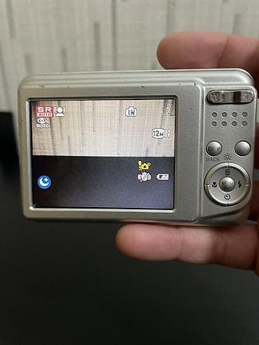 16 pro dubay: Fujifilm FinePix AV seriyalı kompakt rəqəmsal fotoaparat - Korpus — 8