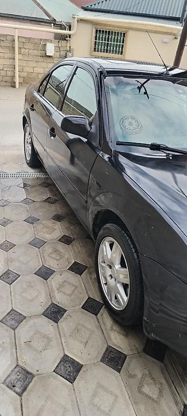 maşın bazarı bakı: Ford Mondeo: 2 l | 2005 il 342000 km Sedan — 4