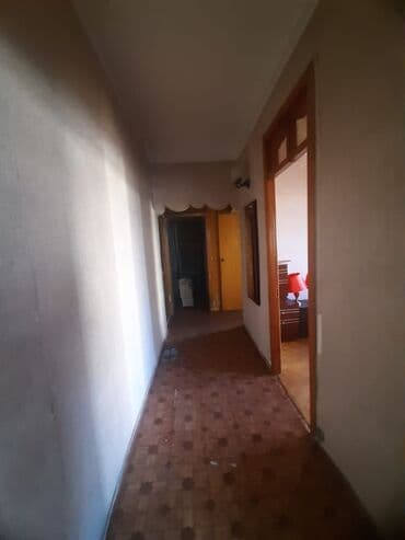 bakıxanov qəsəbəsi kiraye: Satılır: işıqlı, geniş zal otağı Bakıxanovda İcranın arxasında 7/9 — 9