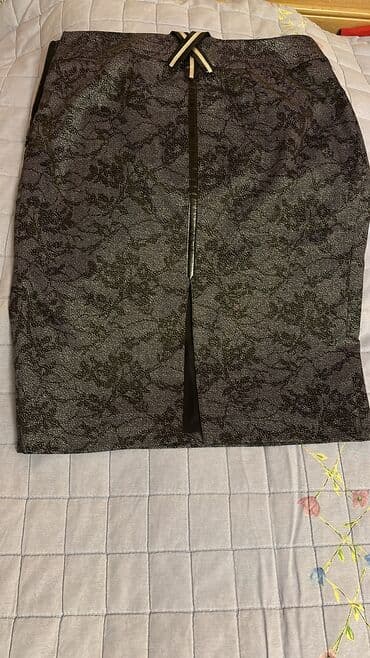 ağ qadın ətəkləri: Di mare firmasindan etek 38-40 olcuye gedir1 defe geyinilib 50 manat — 1