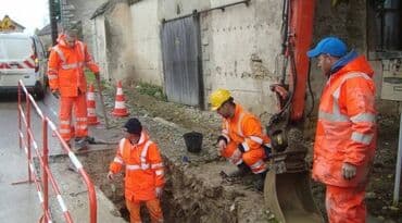 qumlama xidmeti: Su sizma xidmeti su sizma xidmetisu təchizatı, isti su təchizatı — 2