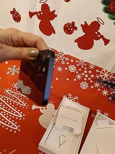 iphone 13 ekran: IPhone 13, Qara — 4