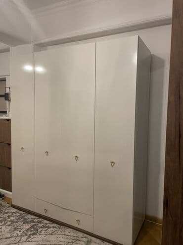 Açılan, 3 qapılı Düz dolab, Qarderob, paltar dolabı