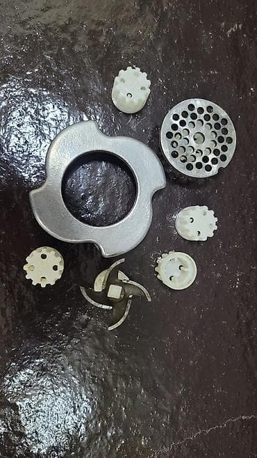 ət baltasi: Ət çəkən maşın — 1