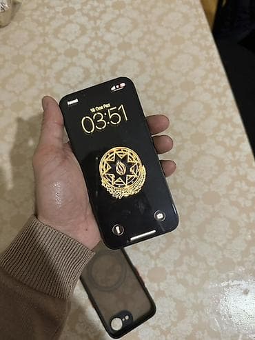 iphone 13 pro ağ: IPhone 16e, 256 GB, Qara, Simsiz şarj — 3