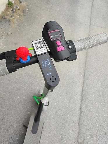 Elektrik nəqliyyatı: Elektrik skuter – ağ/gri rəngli, city-commute üçün ideal — 1