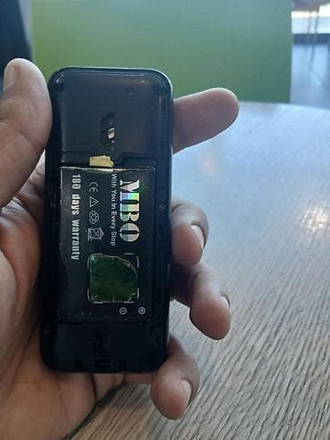 philips xenium 9@9s: Nokia 105 4G, rəng - Qara, Düyməli — 3
