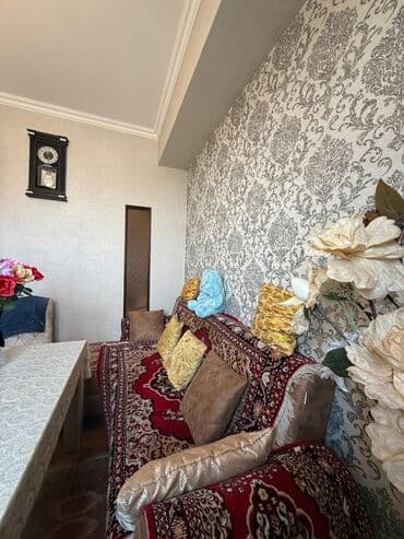 paltar seren: Satılır: Mənzilin eyvanı Kristal 2 Də Kupçalı 2 Otaq. 55 Kv. 105 — 8