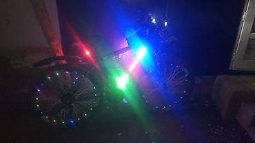 velisbet: Velosiped – gecə görünürlüğü üçün tam LED işıqlandırma ilə - Şəhər və — 4