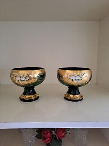 Məhsul: Dekorativ qab-qacaq dəsti (4 cüt) Tərkibi və təsviri: - 2