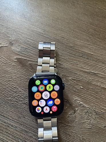 Личные вещи: Apple Watch Series 9 (45 mm), qara rəng korpus, paslanmayan polad — 4