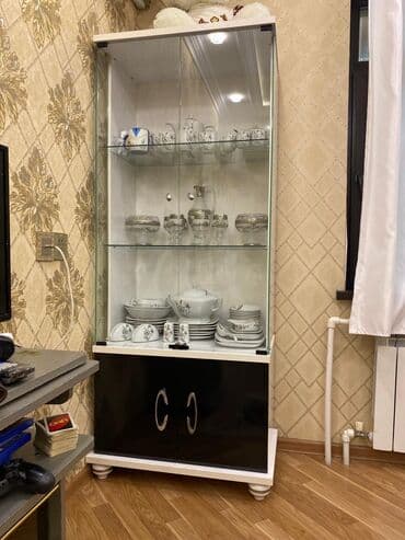 Gözəllik və estetika avadanlığı: Şüşəli dolab vitrini — 2