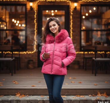 qış üçün sintepon qadın gödəkçələri: Qadın qış gödəkçəsi - Rəng: tünd çəhrayı/mağenta - Model: qısa, balon — 1