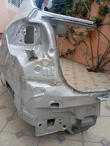 prius qanad: Məhsul: Avtomobilin arxa sağ yan hissəsi.İdeal bezkraska detal (arxa — 3