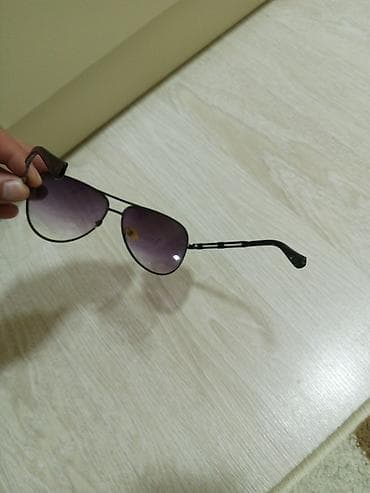 Qol saatları və aksesuarlar: Gün eynəyi — 3