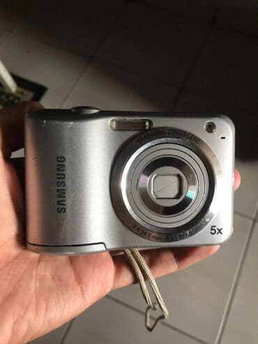 starex qara qarayev фото: Samsung ES28 rəqəmsal fotoaparatı, 5x optik böyütmə imkanı ilə. Yığcam — 3