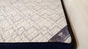 matras taxt: 1.90 1.80 Taxt matrasi təze kimidi. Matros qoruyucu ilə işlənib, ona — 4
