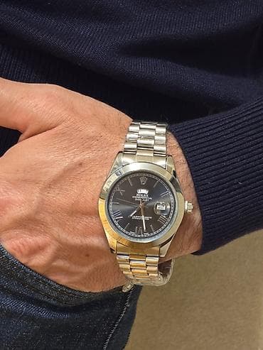 bil: Yeni, Qol saatı, Rolex — 2