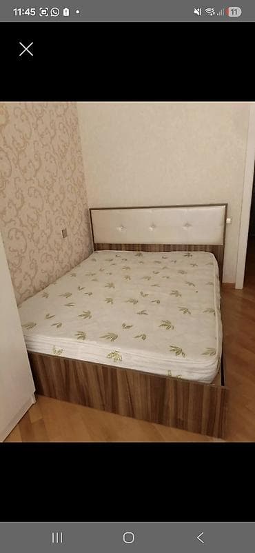 Б/у, Двуспальная кровать, Без подьемного механизма, С матрасом, Без выдвижных ящиков