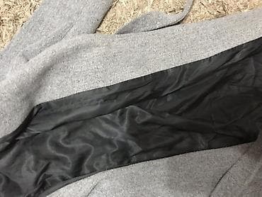 iç geyimi: Boz rəngdə qadın palto və yaşıl-oli̇v rəngli kapüşonlu jilet seti - — 1