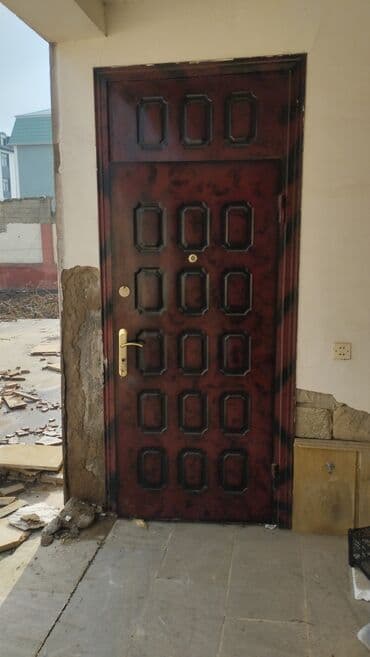 Metall qapılar – müxtəlif modellər - Material: möhkəm metal