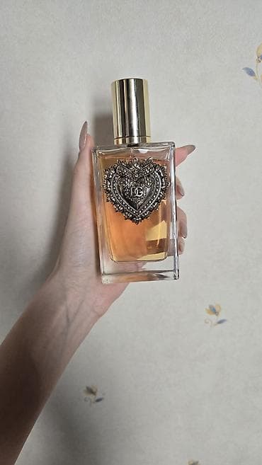 Dolce & Gabbana Devotion Eau de Parfum sadece qoxusuna baxmaq ucun