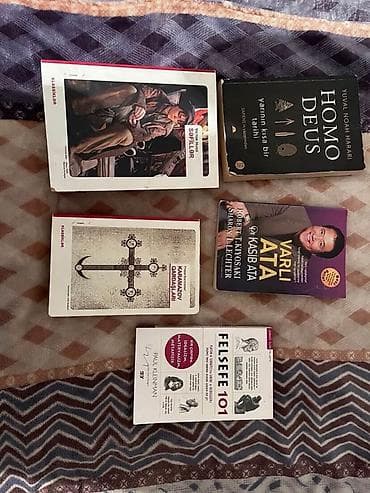 İdman və istirahət: Şerlock dəsti 30 AZN Sigmund Freud 20 AZN Kafka,1984 olanlar 30 AZN — 5