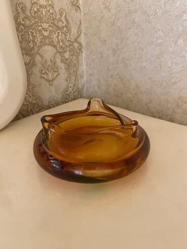 Billur kul qabi meduza