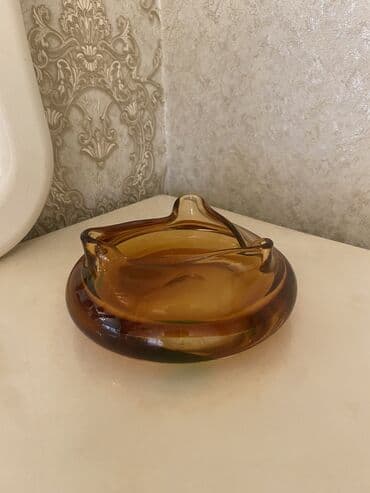 lepqa qablar: Billur kul qabi meduza — 1