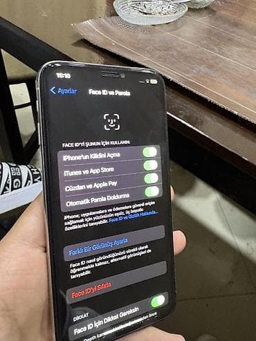 htc desire eye: IPhone X, 256 GB, Ağ, Face ID — 6