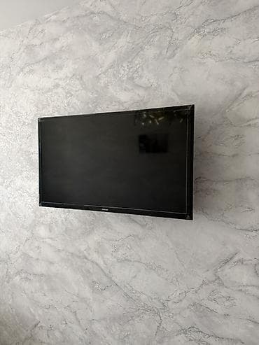 Samsung divar tipli LED televizor - Ekran: təxminən 40–43 düym