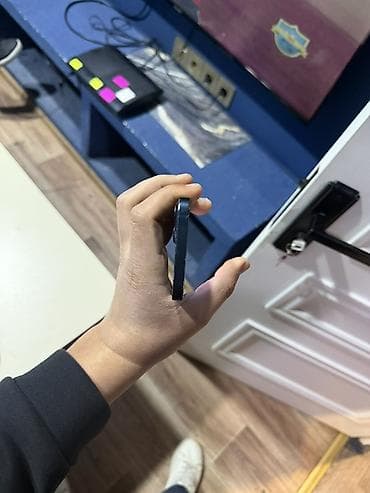 iphone 12 pro world telecom: IPhone 13, 128 GB, Mavi, Barmaq izi, Face ID — 6