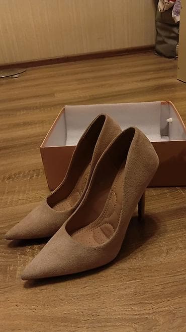 qadin ayaqqabilar: Qadın üçün klassik hündürdaban tuflilər – COMFY BRAND - Ölçü: 38 (hər — 4