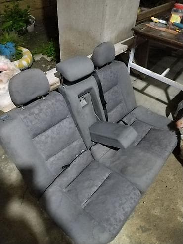 arxa şuşə: OPEL VEKTRA B ARXA OTURACAQ . ELA VEZİYYETDEDİR . Avtomobil üçün boz — 2